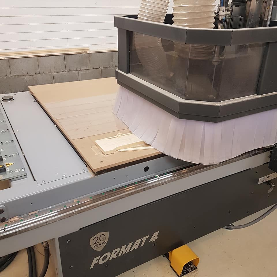 Snekkerverksted Haugesund: kvalitetsmøbler og lekeapparater tilpasset norske forhold